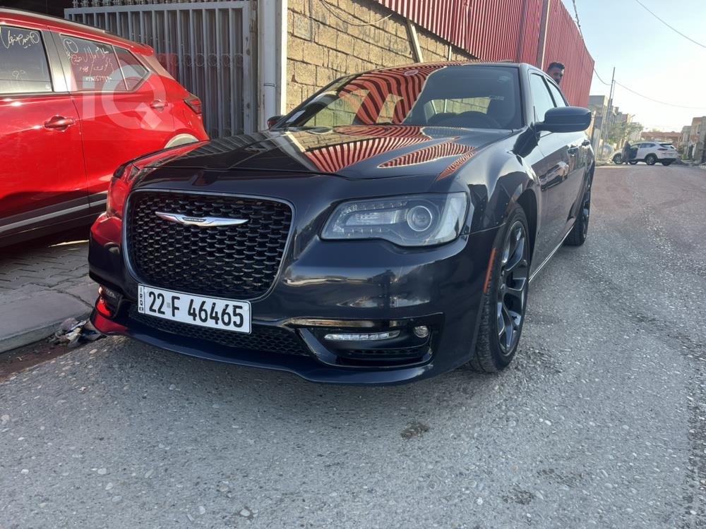 کرایسلەر 300